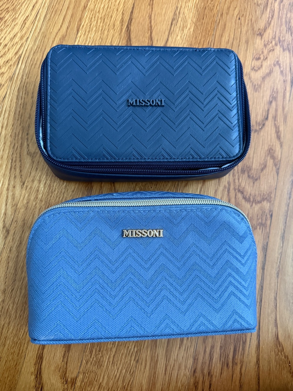 2 Missoni delta travel makeup cosmetic cases